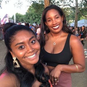 Meet your Posher, Laura